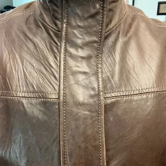 Danier Genuine Leather (Brown) Jacket (with detachable vest lining) *Vintage* - Picture 12 of 14